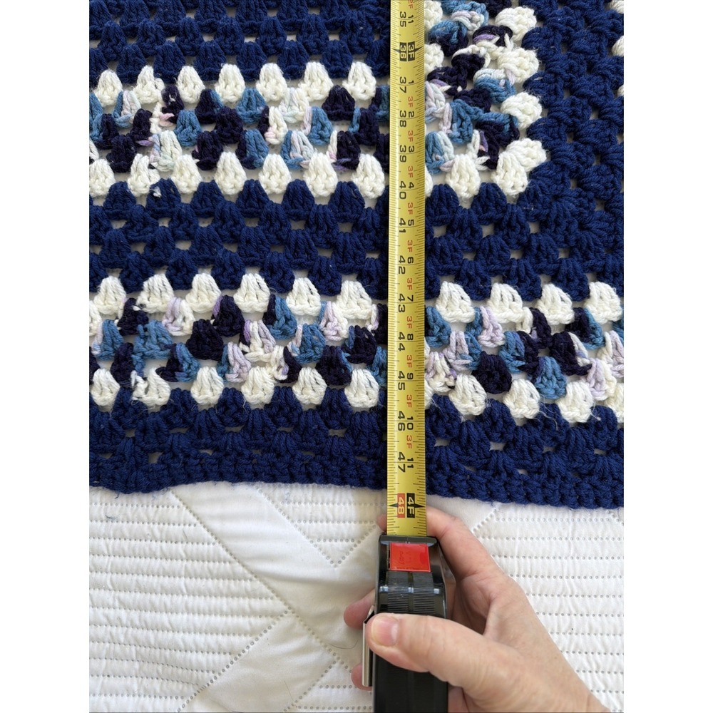 Vintage Hand Crochet Blue/white Small Throw Blanket 48in X 37in GWB002 - Picture 9 of 10